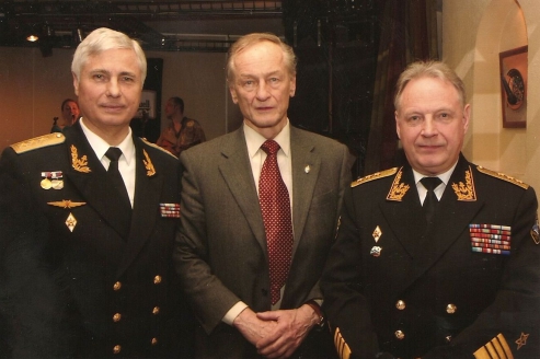 С друзьями  М.И. Ножкиным и адмиралом И.В. Касатоновым